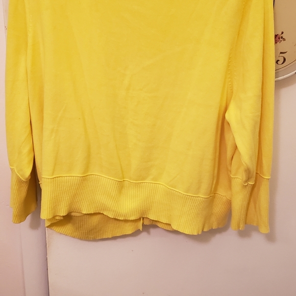 Short waisted cardigan - Picture 2 of 3